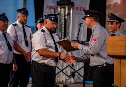 29.06.2024 Feuerwehrfest Kirchanschöring - Ehrungen und Geschenkübergabe